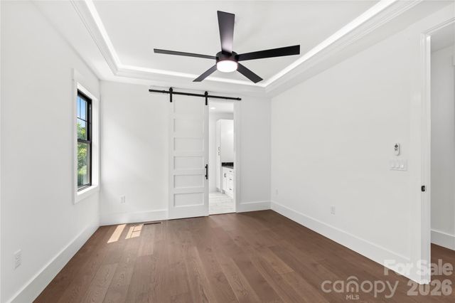 12 S Martha Kate Drive 21, Hendersonville, NC 28792