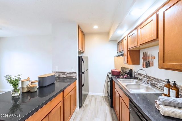 6320 N 16th Street 32, Phoenix, AZ 85016