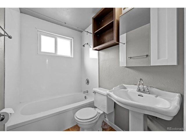 2397 S Locust, Denver, CO 80222