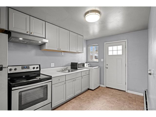 2397 S Locust, Denver, CO 80222