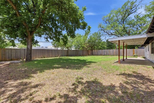 2120 Nottingham Boulevard, Fort Worth, TX 76112