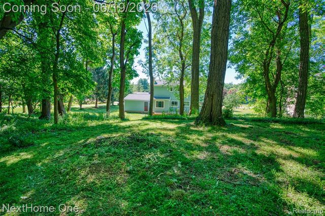 6448 Grand Circle Drive, Brighton, MI 48116