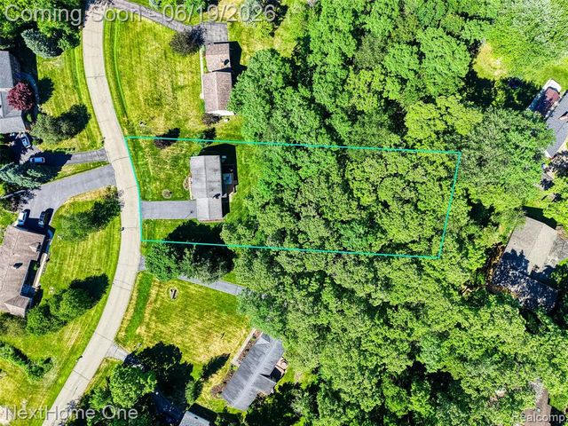6448 Grand Circle Drive, Brighton, MI 48116