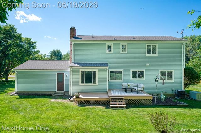 6448 Grand Circle Drive, Brighton, MI 48116