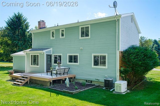 6448 Grand Circle Drive, Brighton, MI 48116