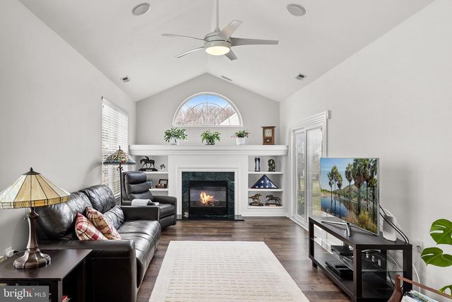 135 PAISLEY PL, Hainesport, NJ 08036