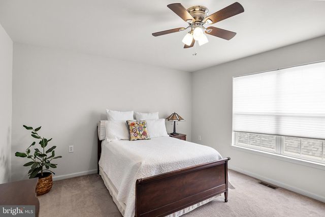 135 PAISLEY PL, Hainesport, NJ 08036