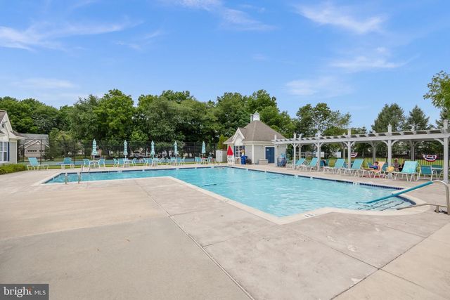 135 PAISLEY PL, Hainesport, NJ 08036