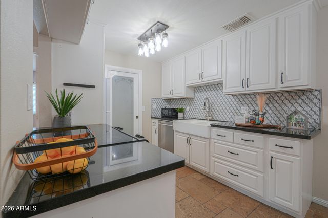 3511 E BASELINE Road 1004, Phoenix, AZ 85042