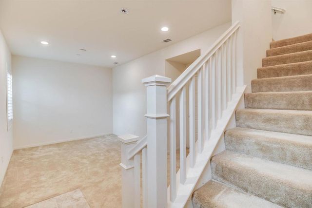 6012 Village Center Loop Rd 35, San Diego, CA 92130