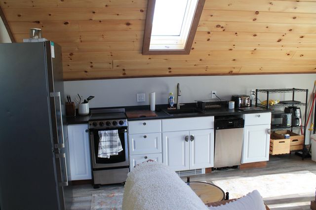 51 Pollard Rd Unit 1, Lincoln, NH 03251