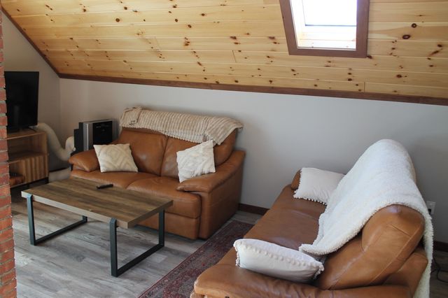 51 Pollard Rd Unit 1, Lincoln, NH 03251