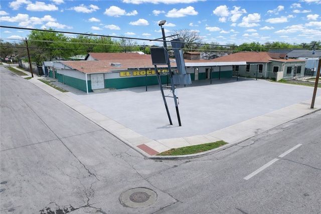3239 W Commerce St, San Antonio, TX 78207