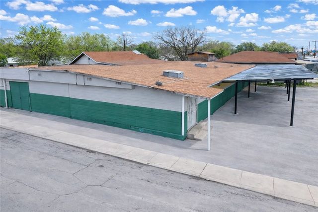 3239 W Commerce St, San Antonio, TX 78207