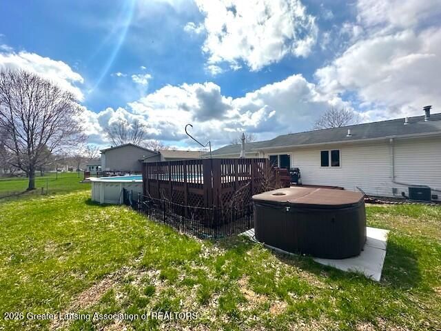 1584 Stonehaven Drive, Holt, MI 48842