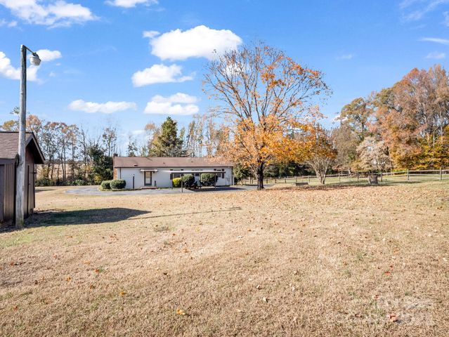 1640 Lithia Springs Road, Shelby, NC 28150