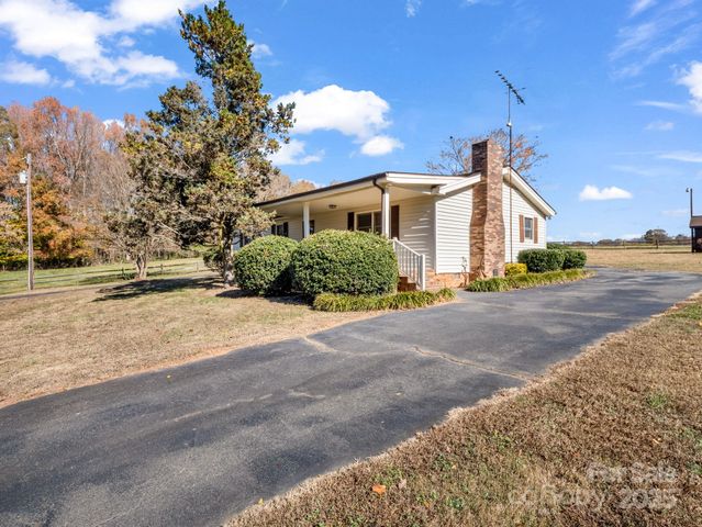 1640 Lithia Springs Road, Shelby, NC 28150