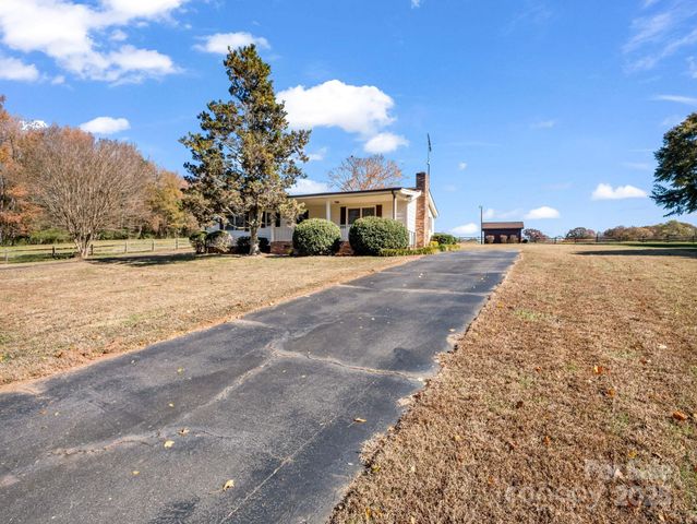 1640 Lithia Springs Road, Shelby, NC 28150