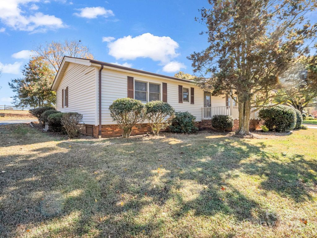 1640 Lithia Springs Road, Shelby, NC 28150