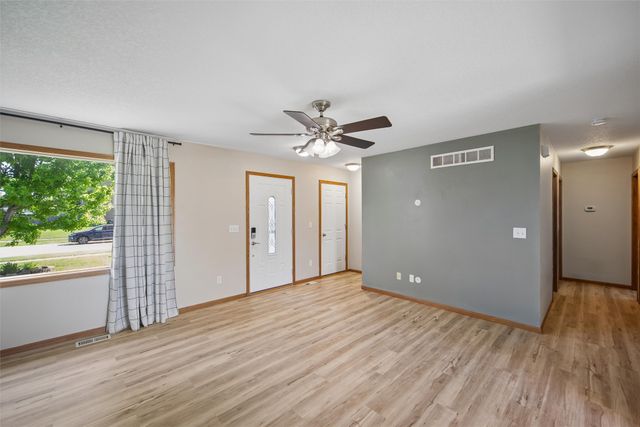 604 Filmore Avenue SE, Bondurant, IA 50035