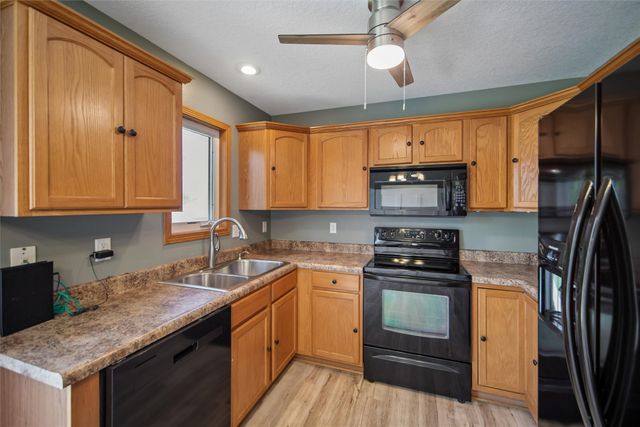 604 Filmore Avenue SE, Bondurant, IA 50035