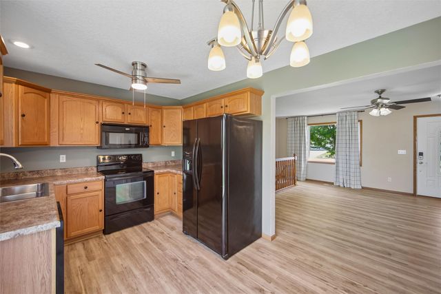 604 Filmore Avenue SE, Bondurant, IA 50035