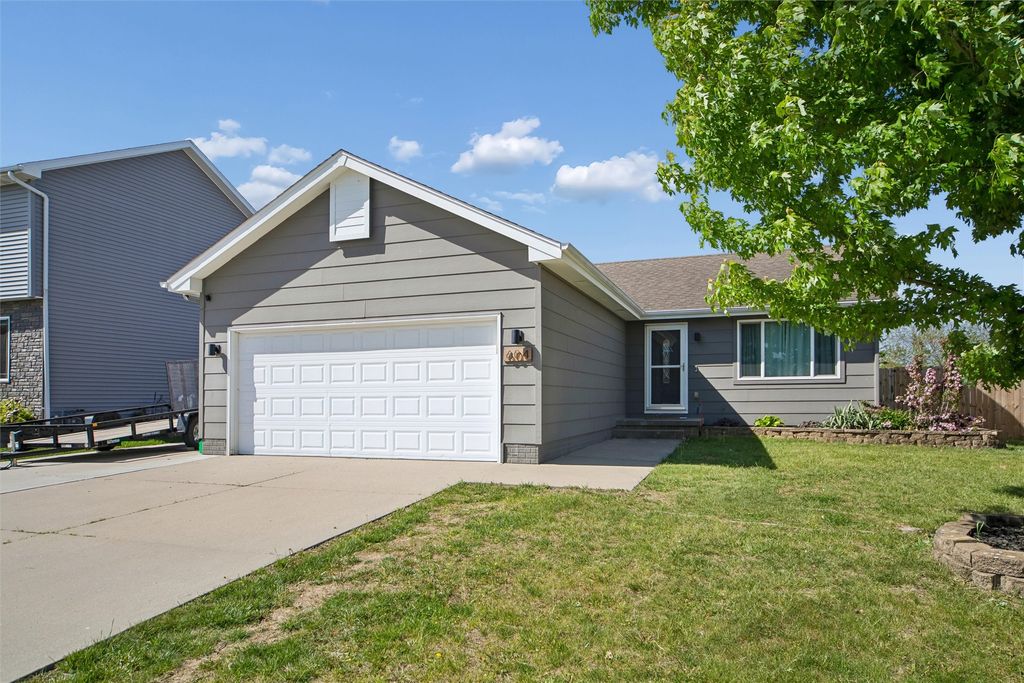 604 Filmore Avenue SE, Bondurant, IA 50035