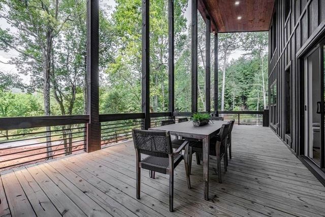 56 Devils Den Overlook, Epworth, GA 30541