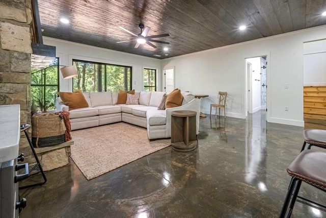 56 Devils Den Overlook, Epworth, GA 30541