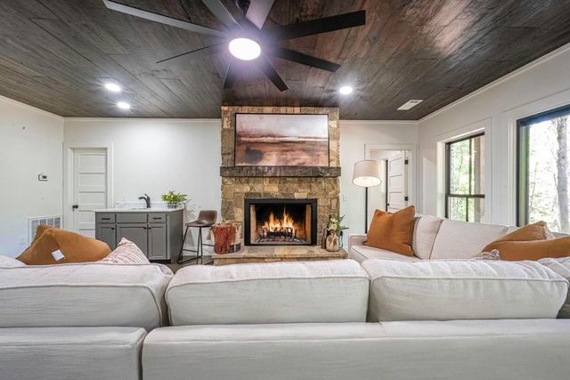 56 Devils Den Overlook, Epworth, GA 30541