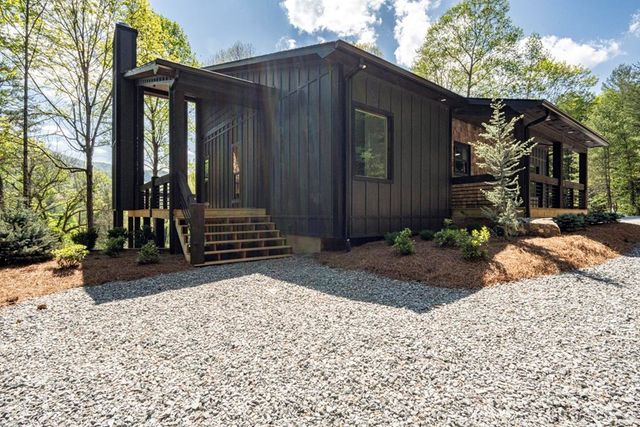 56 Devils Den Overlook, Epworth, GA 30541