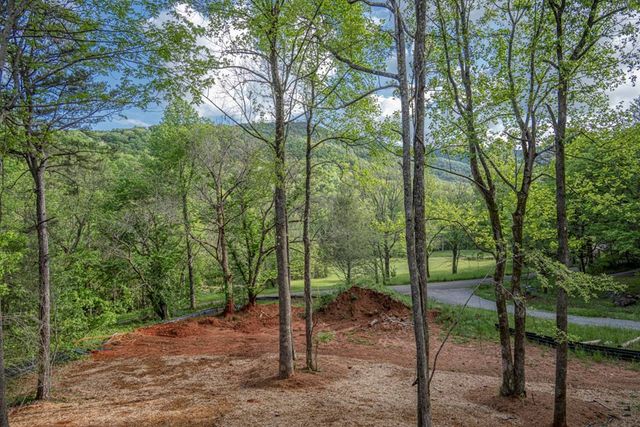 56 Devils Den Overlook, Epworth, GA 30541