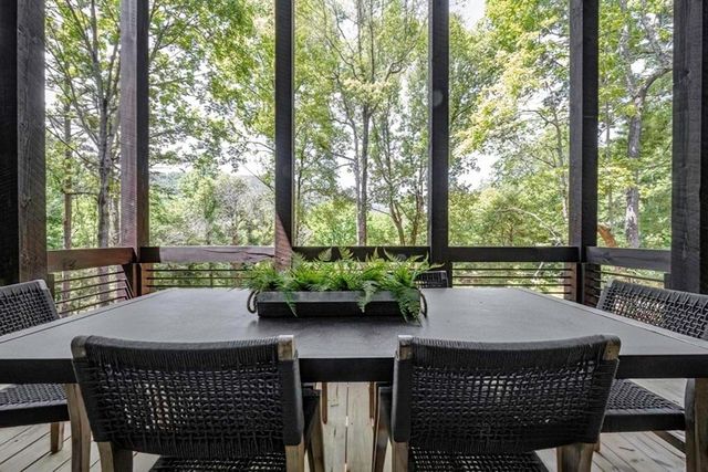 56 Devils Den Overlook, Epworth, GA 30541