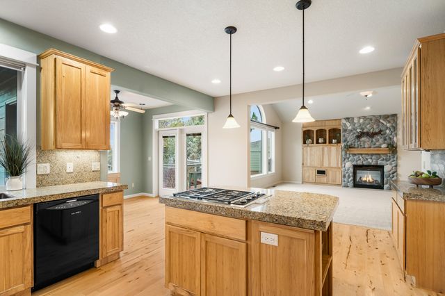 447 Highland Meadow Loop, Redmond, OR 97756