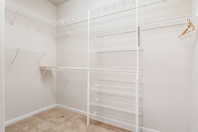 447 Highland Meadow Loop, Redmond, OR 97756