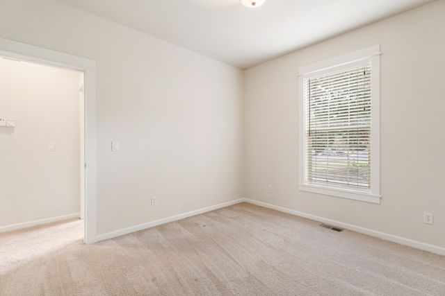 447 Highland Meadow Loop, Redmond, OR 97756