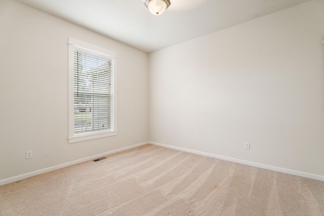 447 Highland Meadow Loop, Redmond, OR 97756