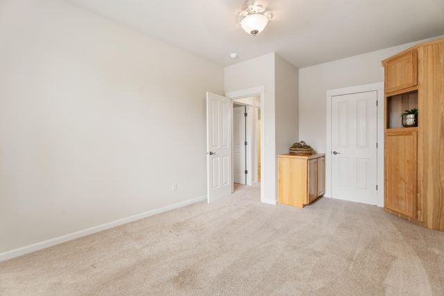 447 Highland Meadow Loop, Redmond, OR 97756