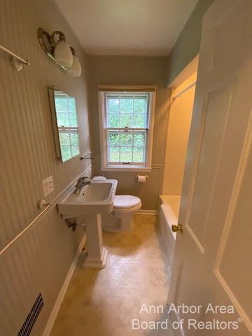 1801 Arborview Boulevard, Ann Arbor, MI 48103