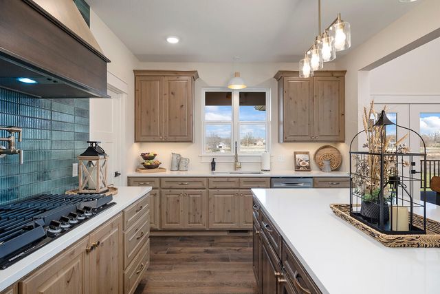 4412 S 86th Road, Bolivar, MO 65613