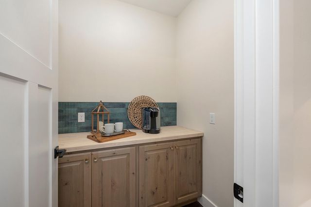 4412 S 86th Road, Bolivar, MO 65613