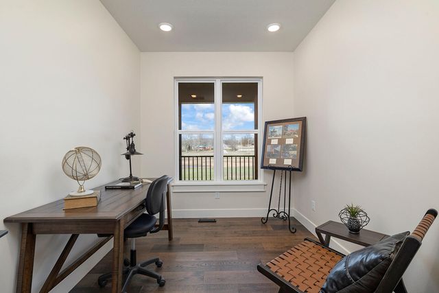 4412 S 86th Road, Bolivar, MO 65613