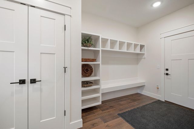 4412 S 86th Road, Bolivar, MO 65613