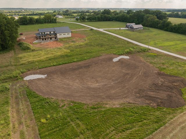 4412 S 86th Road, Bolivar, MO 65613