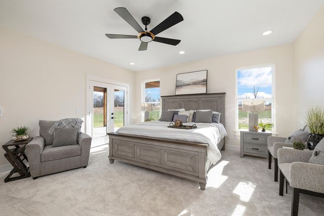 4412 S 86th Road, Bolivar, MO 65613