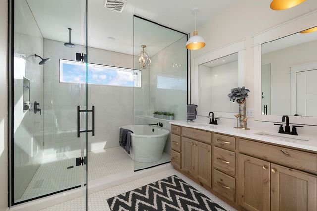 4412 S 86th Road, Bolivar, MO 65613