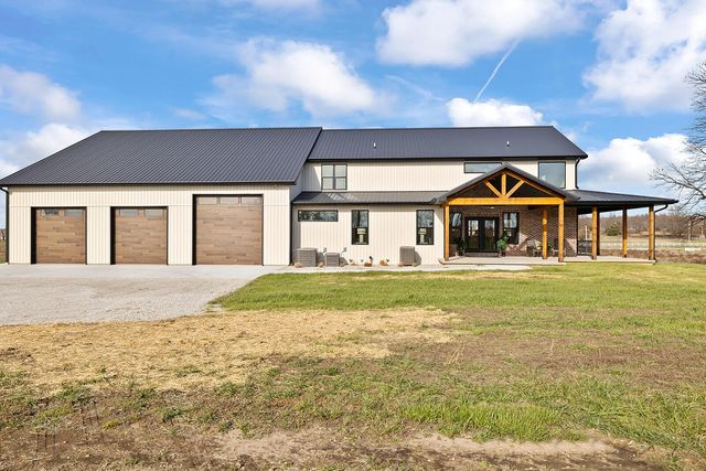 4412 S 86th Road, Bolivar, MO 65613