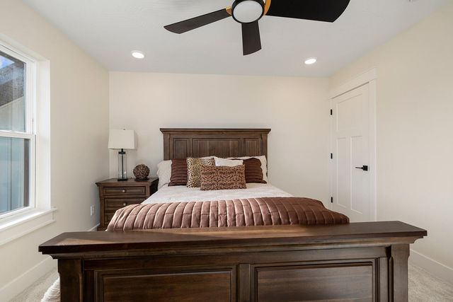 4412 S 86th Road, Bolivar, MO 65613