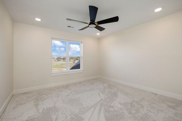 4412 S 86th Road, Bolivar, MO 65613