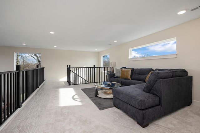 4412 S 86th Road, Bolivar, MO 65613